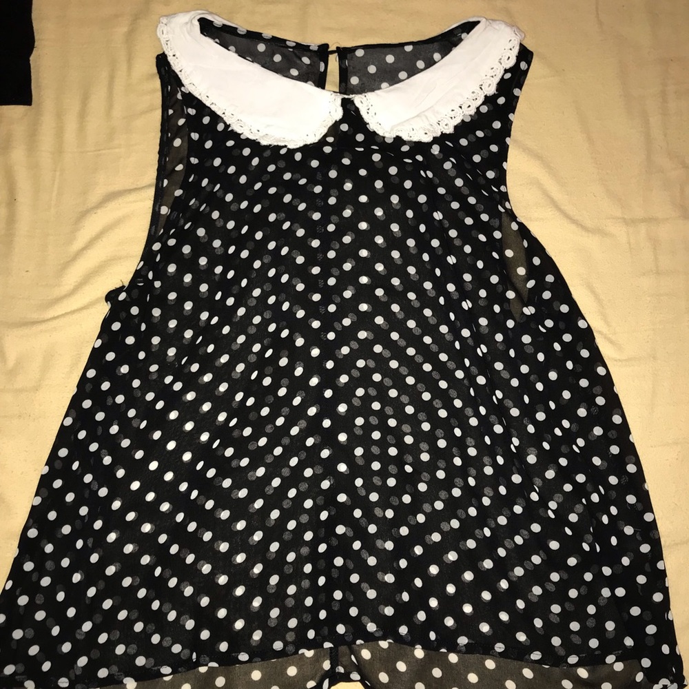 Poka dot vintage looking top
